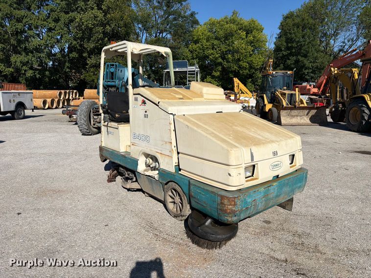 image for item FC3379 Tennant 8400 sweeper