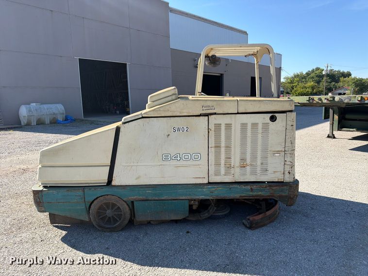 image for item FC3379 Tennant 8400 sweeper