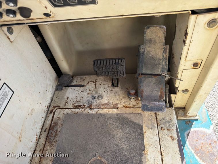 image for item FC3379 Tennant 8400 sweeper