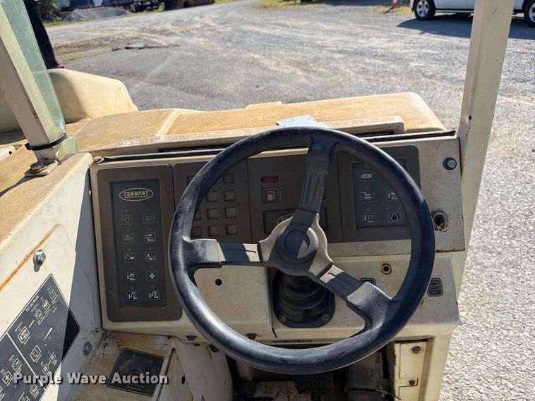 image for item FC3379 Tennant 8400 sweeper