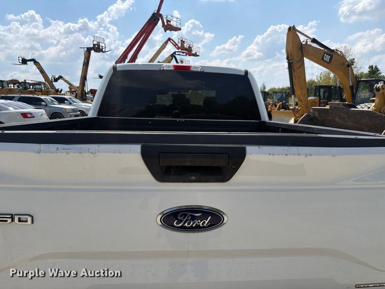 image for item FC3389 2016 Ford F150 Crew Cab pickup truck