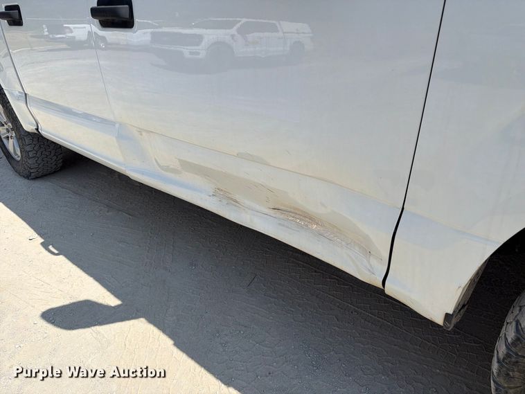 image for item FC3389 2016 Ford F150 Crew Cab pickup truck