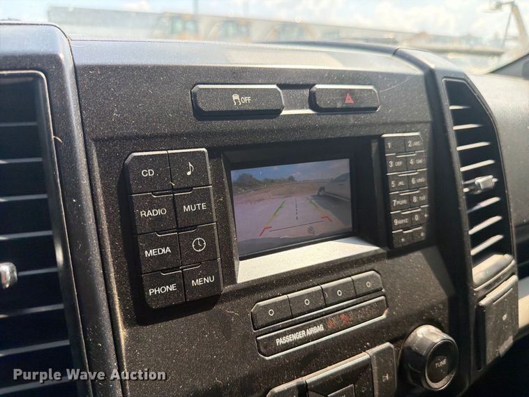 image for item FC3389 2016 Ford F150 Crew Cab pickup truck