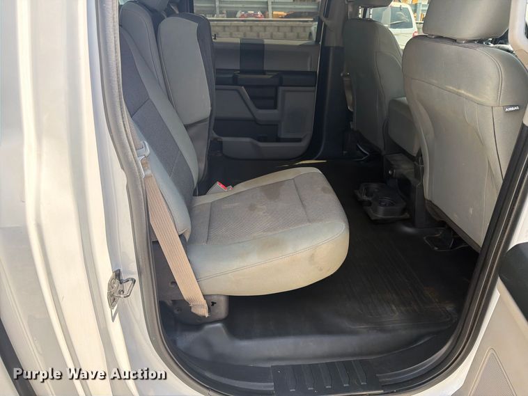 image for item FC3389 2016 Ford F150 Crew Cab pickup truck