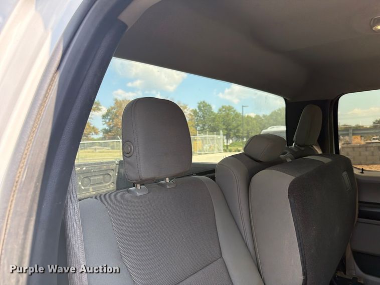 image for item FC3389 2016 Ford F150 Crew Cab pickup truck