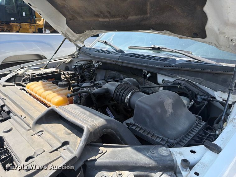 image for item FC3389 2016 Ford F150 Crew Cab pickup truck