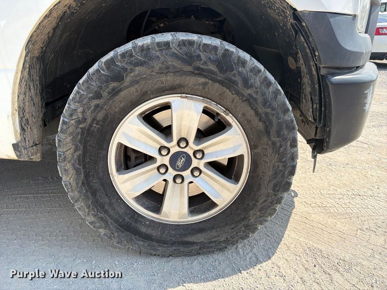 image for item FC3389 2016 Ford F150 Crew Cab pickup truck