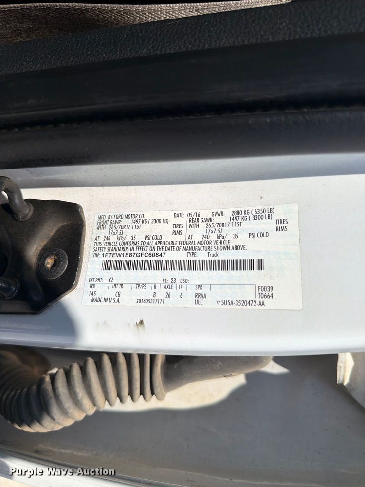 image for item FC3389 2016 Ford F150 Crew Cab pickup truck