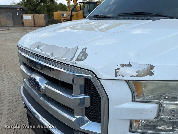 image for item FC3392 2016 Ford F150 Crew Cab pickup truck