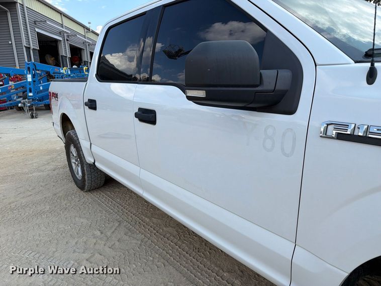 image for item FC3392 2016 Ford F150 Crew Cab pickup truck