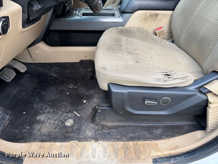 image for item FC3392 2016 Ford F150 Crew Cab pickup truck