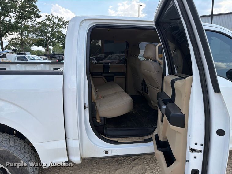 image for item FC3392 2016 Ford F150 Crew Cab pickup truck