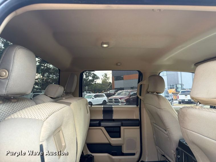 image for item FC3392 2016 Ford F150 Crew Cab pickup truck