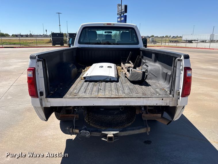 image for item FC4263 2016 Ford F250 Super Duty pickup truck