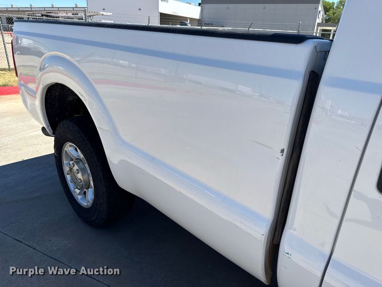 image for item FC4263 2016 Ford F250 Super Duty pickup truck