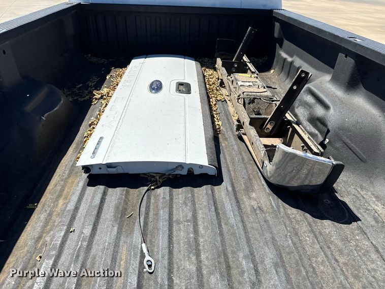 image for item FC4263 2016 Ford F250 Super Duty pickup truck