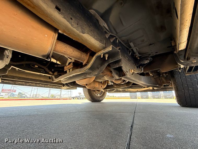 image for item FC4263 2016 Ford F250 Super Duty pickup truck