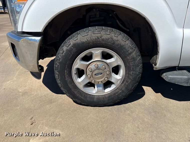 image for item FC4263 2016 Ford F250 Super Duty pickup truck