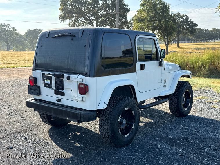 image for item FC4320 2003 Jeep Wrangler SUV