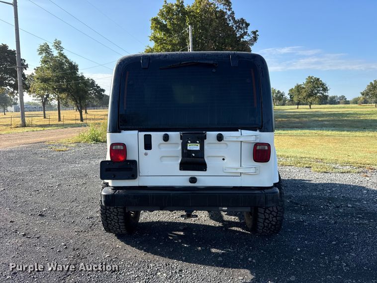 image for item FC4320 2003 Jeep Wrangler SUV