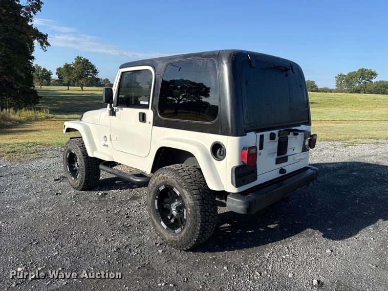 image for item FC4320 2003 Jeep Wrangler SUV