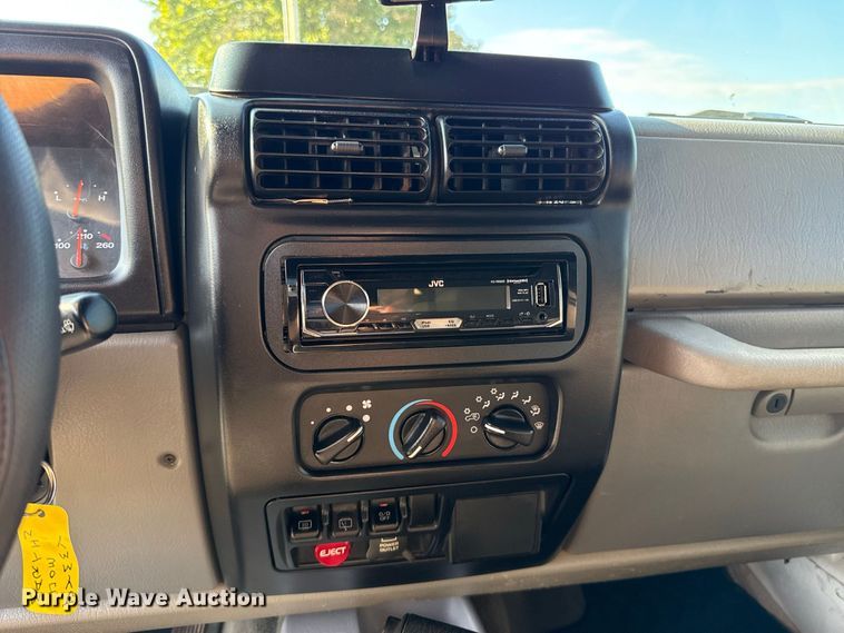 image for item FC4320 2003 Jeep Wrangler SUV