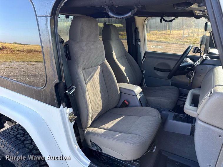 image for item FC4320 2003 Jeep Wrangler SUV