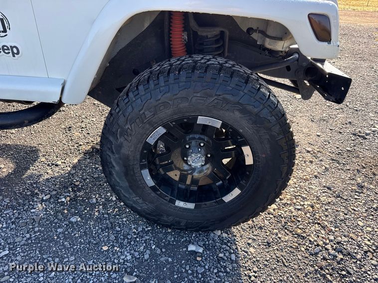 image for item FC4320 2003 Jeep Wrangler SUV