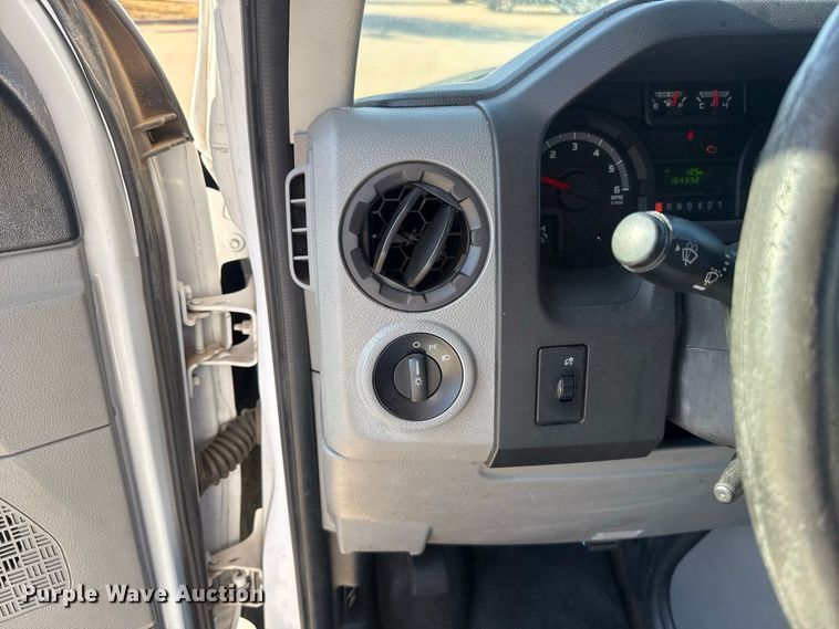 image for item FC4334 2017 Ford E450 shuttle bus
