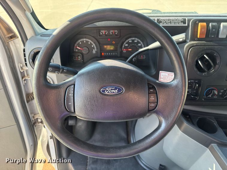 image for item FC4334 2017 Ford E450 shuttle bus