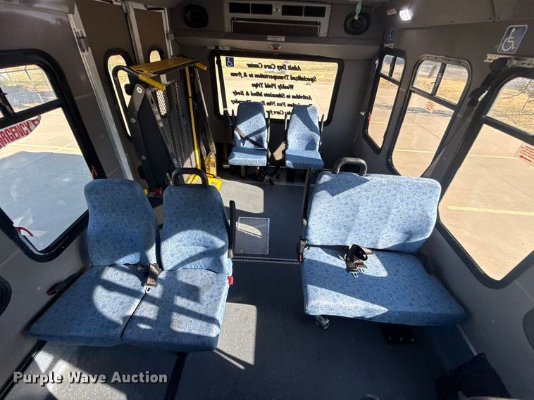 image for item FC4334 2017 Ford E450 shuttle bus