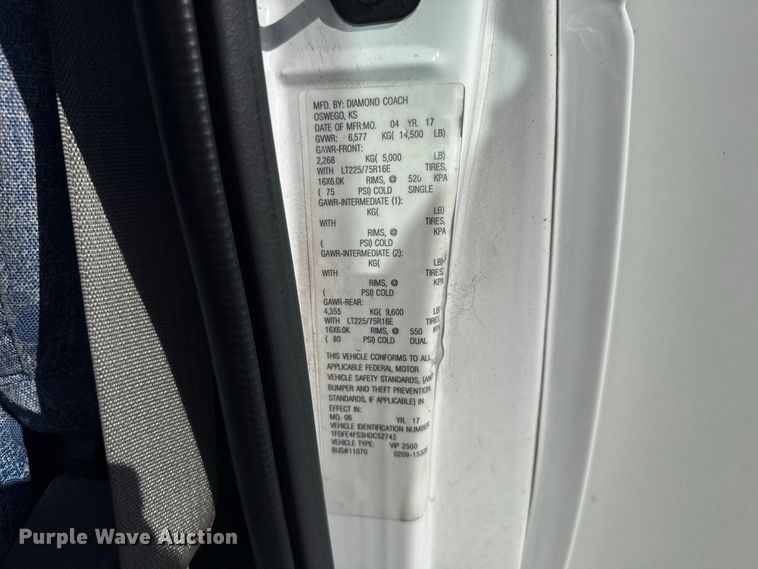 image for item FC4334 2017 Ford E450 shuttle bus