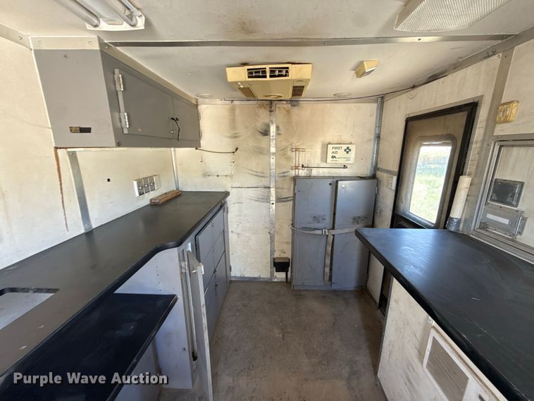 image for item FC4345 2002 Coachcraft Technologies fiber optic splicing trailer