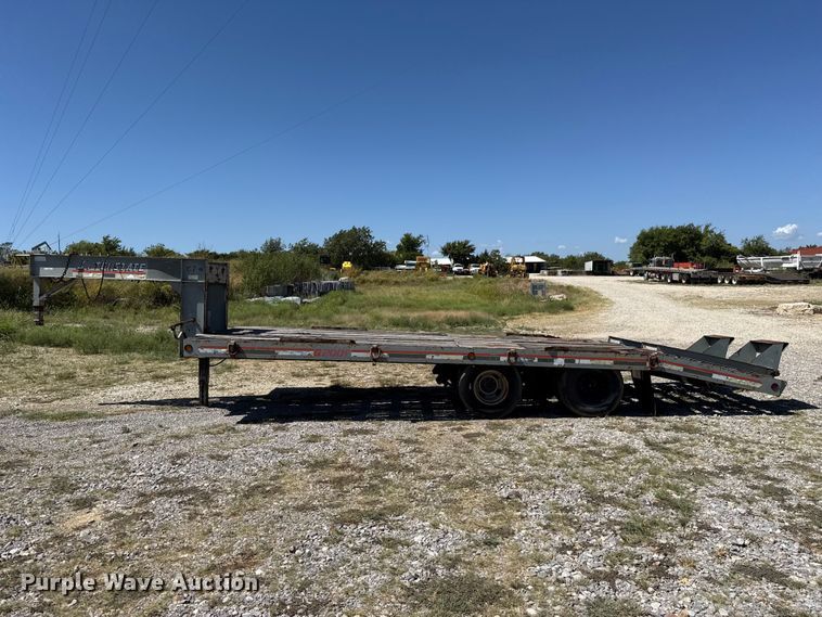 image for item FC4346 2006 Interstate G20 equipment trailer
