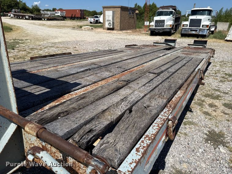 image for item FC4346 2006 Interstate G20 equipment trailer