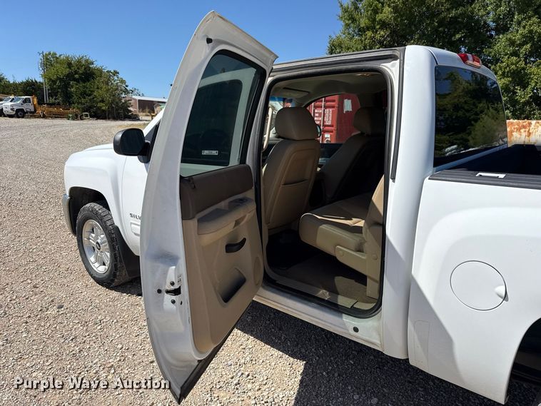 image for item FC4349 2012 Chevrolet Silverado 1500 Crew Cab pickup truck