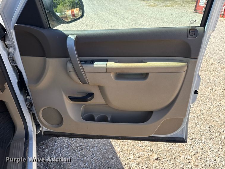 image for item FC4349 2012 Chevrolet Silverado 1500 Crew Cab pickup truck
