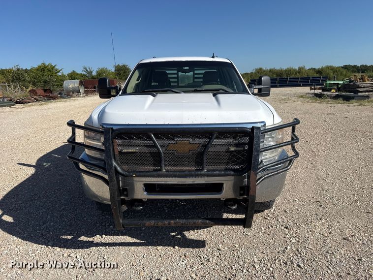 image for item FC4350 2013 Chevrolet Silverado 2500HD Crew Cab pickup truck