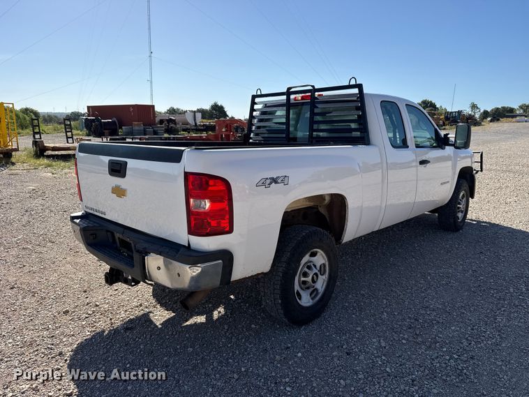 image for item FC4350 2013 Chevrolet Silverado 2500HD Crew Cab pickup truck