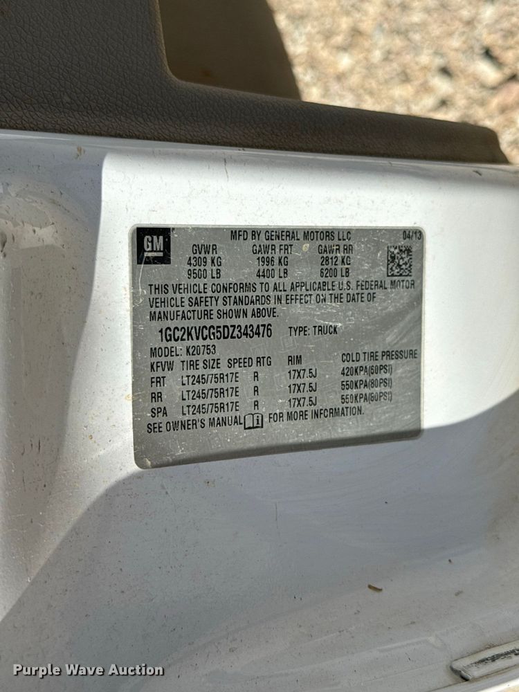image for item FC4350 2013 Chevrolet Silverado 2500HD Crew Cab pickup truck