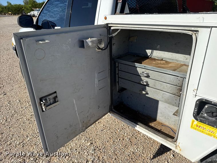 image for item FC4351 2001 Dodge Ram 2500 Ext. Cab utility bed pickup truck