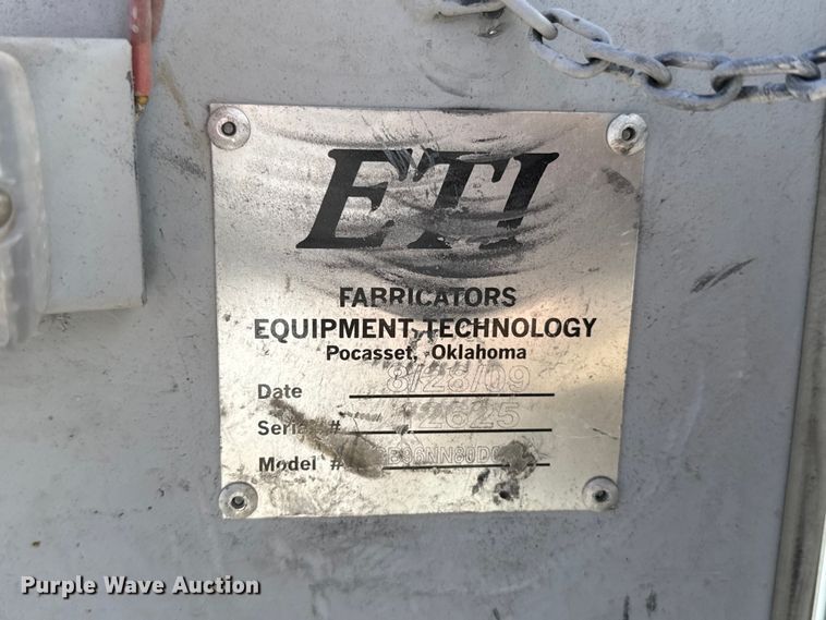 image for item FC4351 2001 Dodge Ram 2500 Ext. Cab utility bed pickup truck