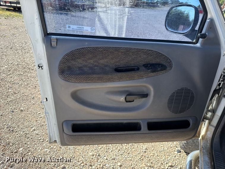 image for item FC4351 2001 Dodge Ram 2500 Ext. Cab utility bed pickup truck