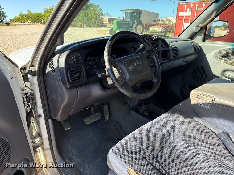 image for item FC4351 2001 Dodge Ram 2500 Ext. Cab utility bed pickup truck