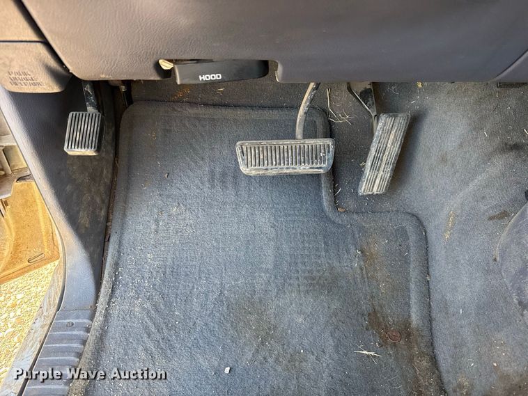 image for item FC4351 2001 Dodge Ram 2500 Ext. Cab utility bed pickup truck