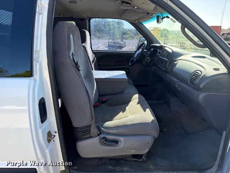 image for item FC4351 2001 Dodge Ram 2500 Ext. Cab utility bed pickup truck