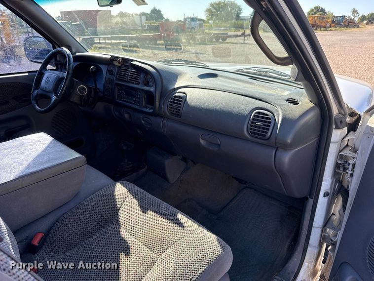 image for item FC4351 2001 Dodge Ram 2500 Ext. Cab utility bed pickup truck