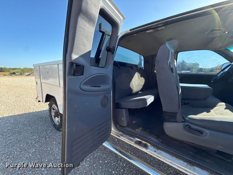 image for item FC4351 2001 Dodge Ram 2500 Ext. Cab utility bed pickup truck