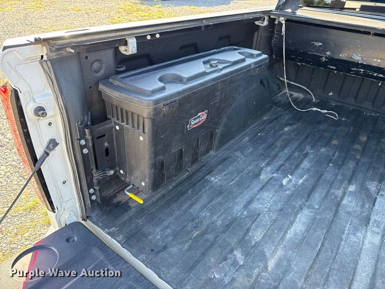 image for item FC4352 2019 GMC Sierra 1500 Crew Cab pickup truck