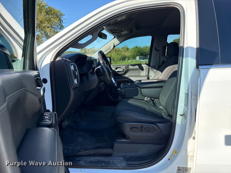 image for item FC4352 2019 GMC Sierra 1500 Crew Cab pickup truck